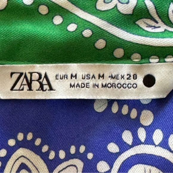 ZARA. Women’s Medium Multicolored Blouse. Crop top with Bell Sleeve. Sat… - Picture 10 of 15